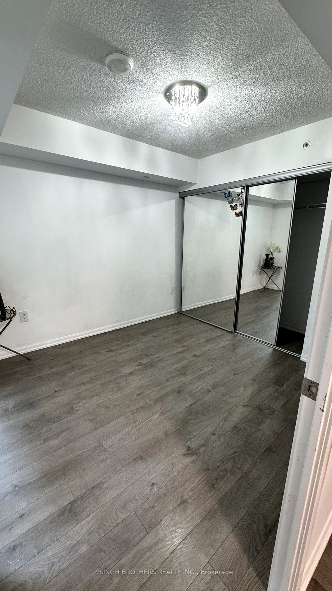 3091 Dufferin St, #318