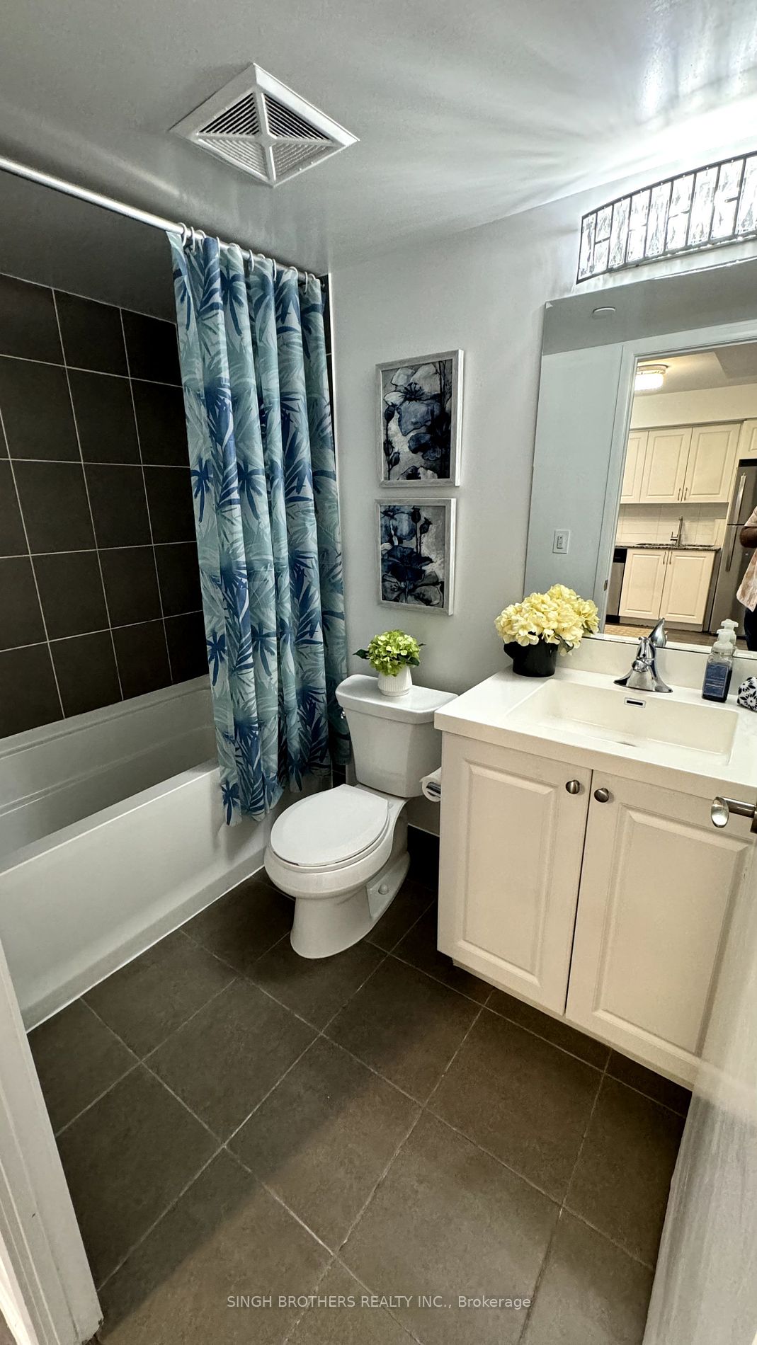 3091 Dufferin St, #318