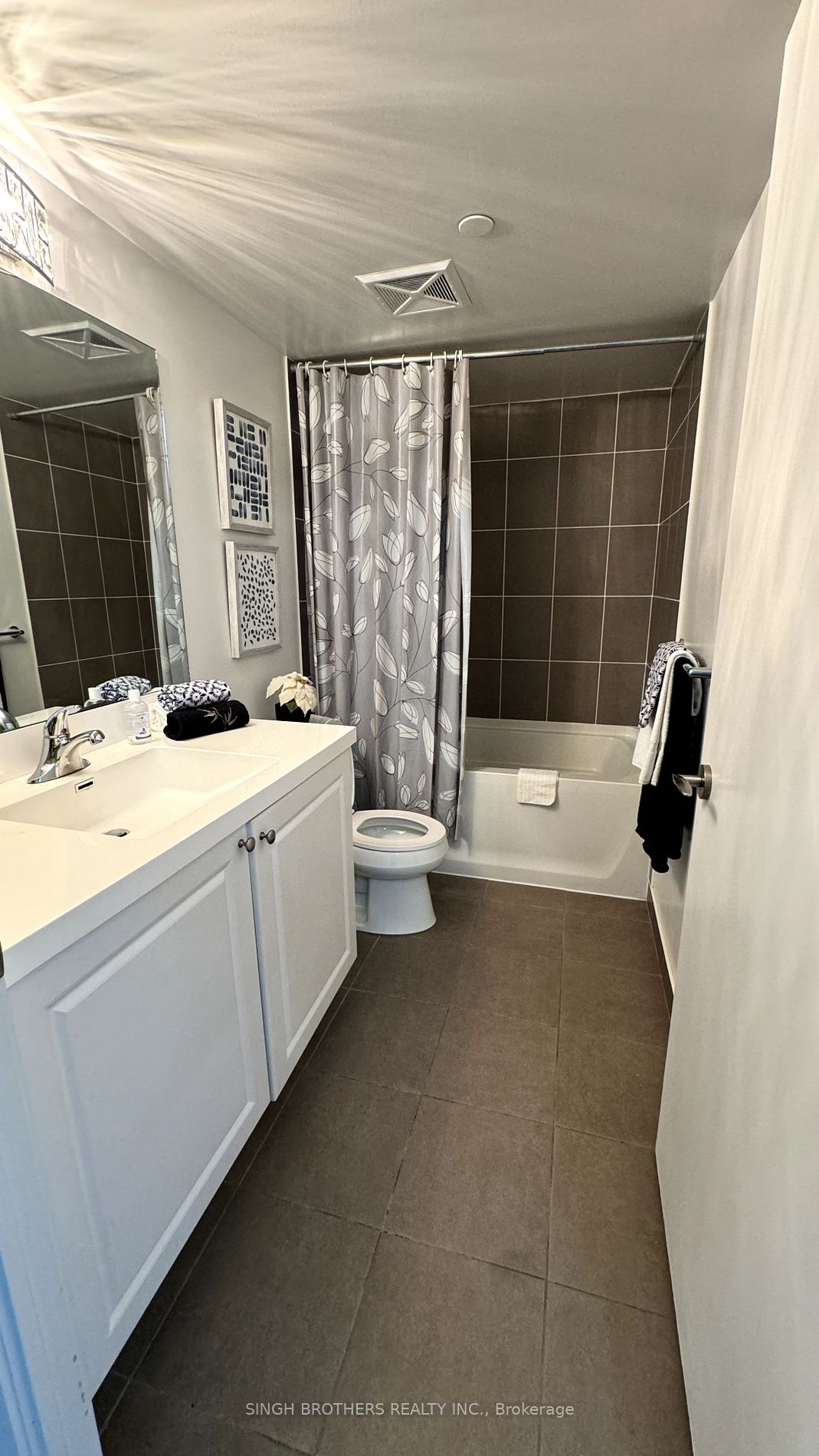 3091 Dufferin St, #318