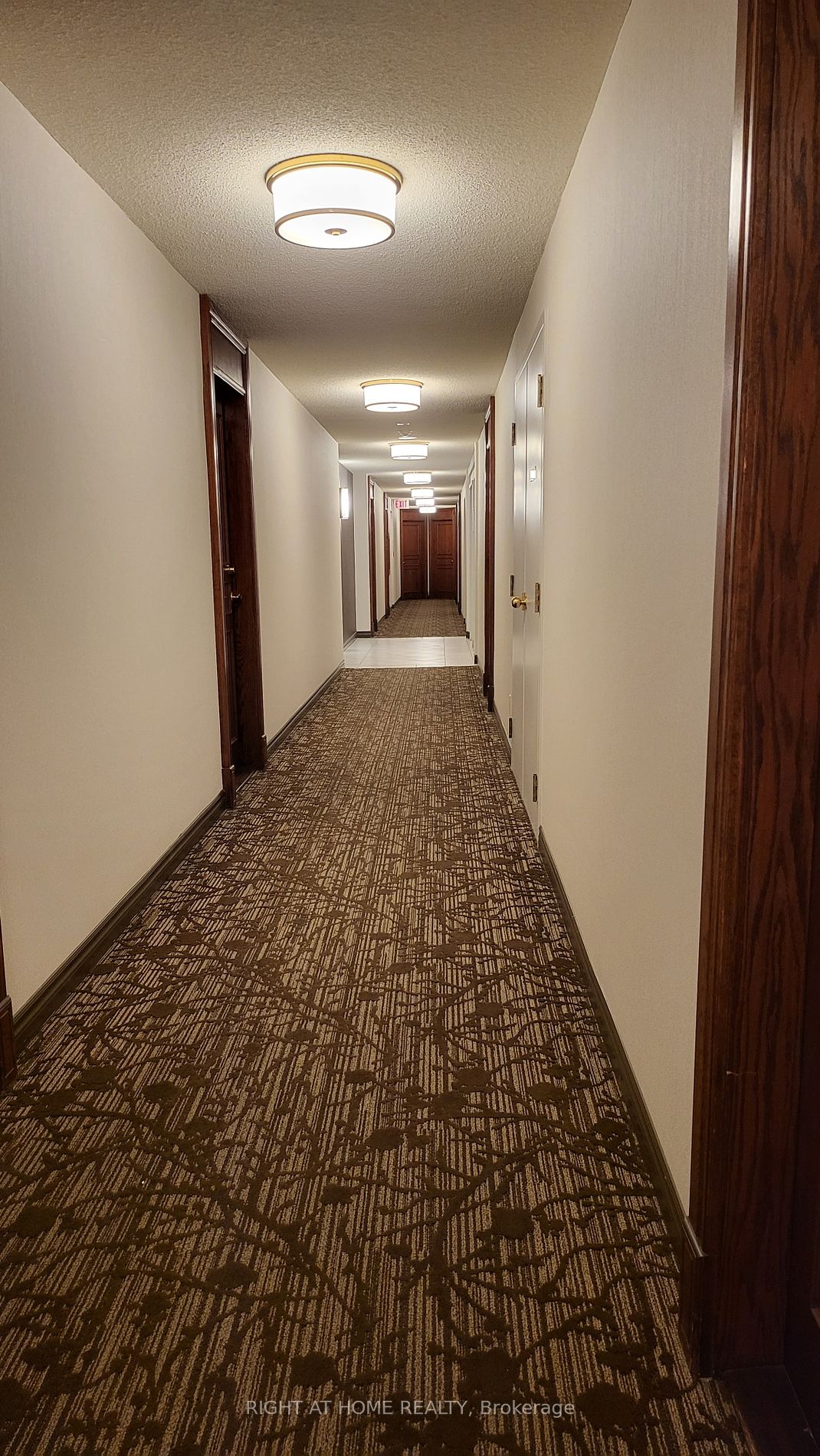 2545 Erin Centre Blvd, #1704