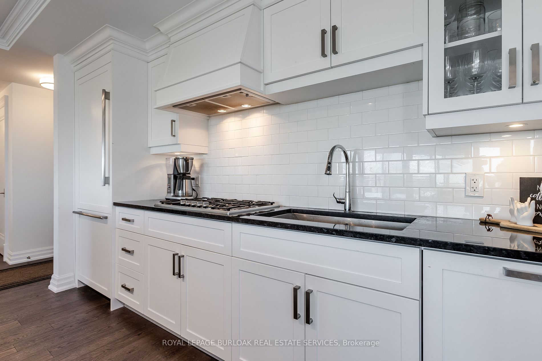 2060 Lakeshore Rd, #1303