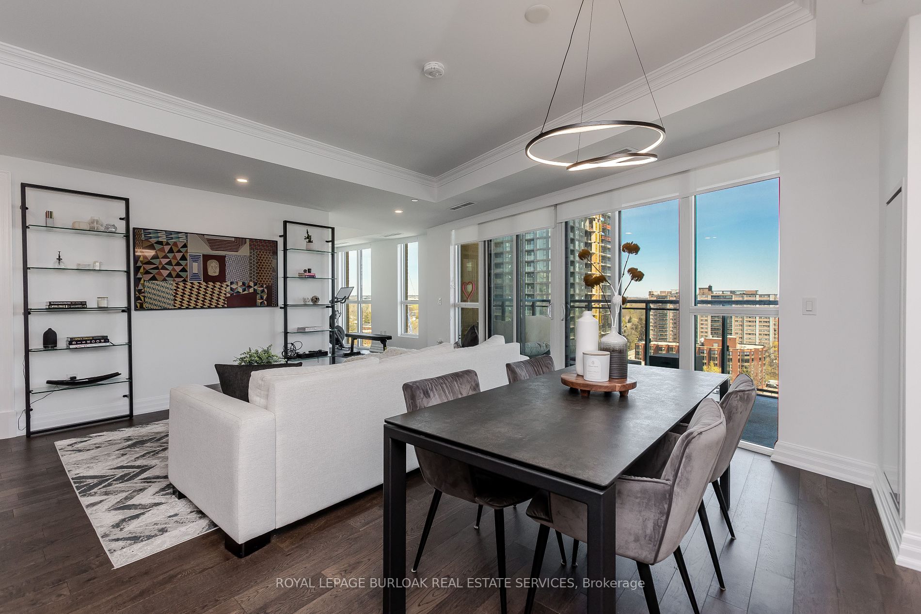 2060 Lakeshore Rd, #1303