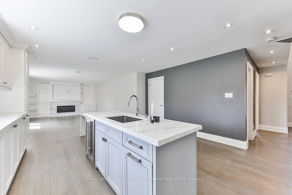 2068 Mississauga Road
