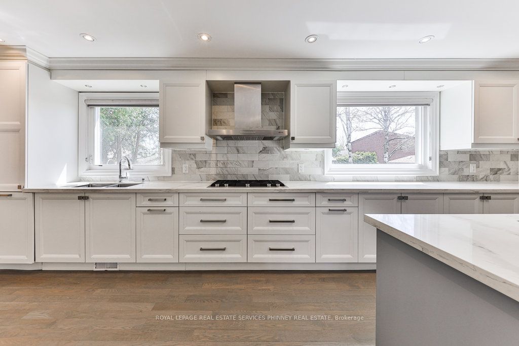 2068 Mississauga Road