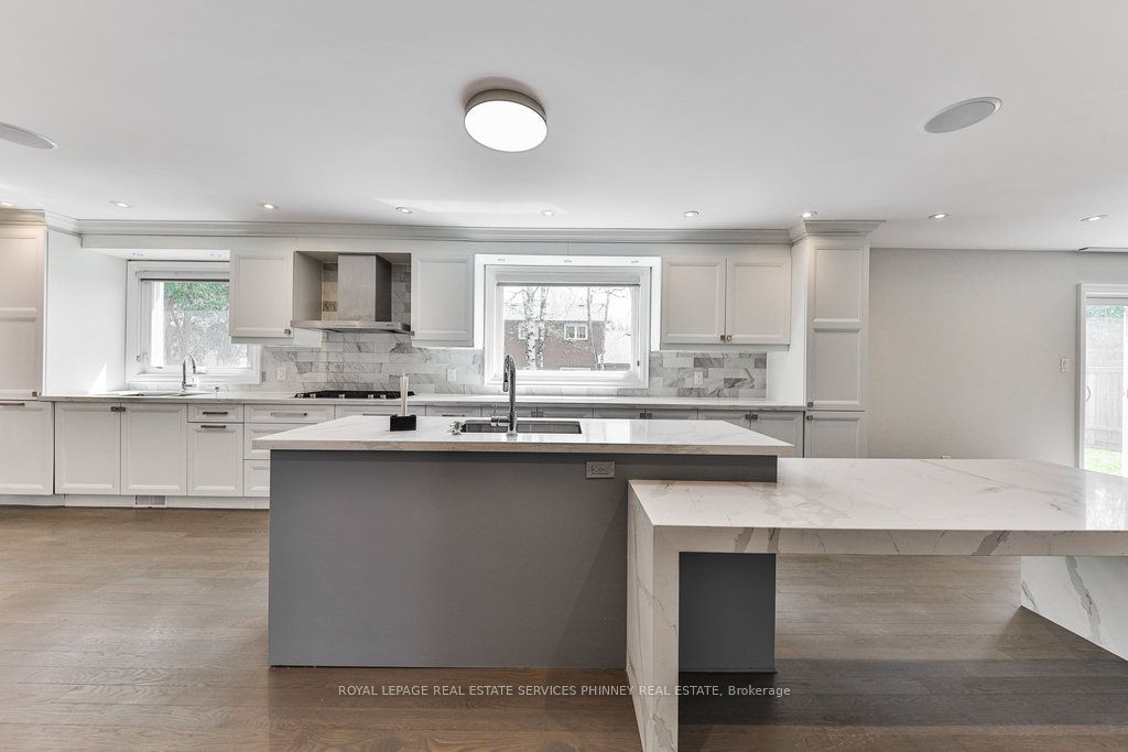 2068 Mississauga Road