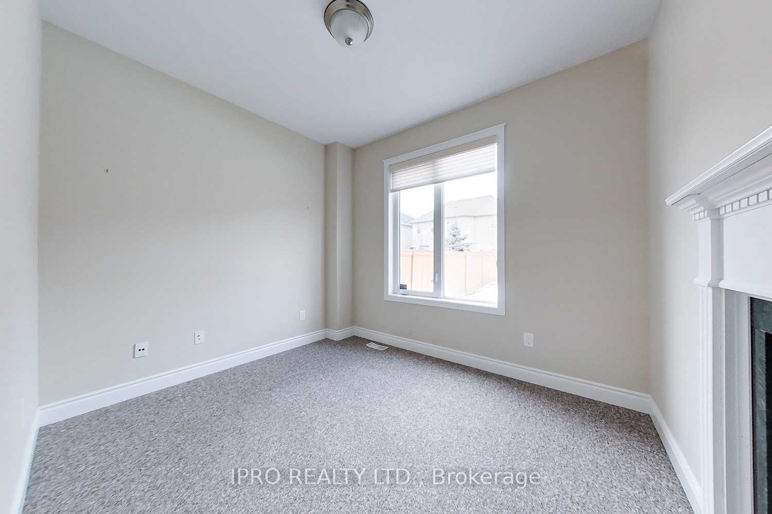 3329 Mistwell Cres