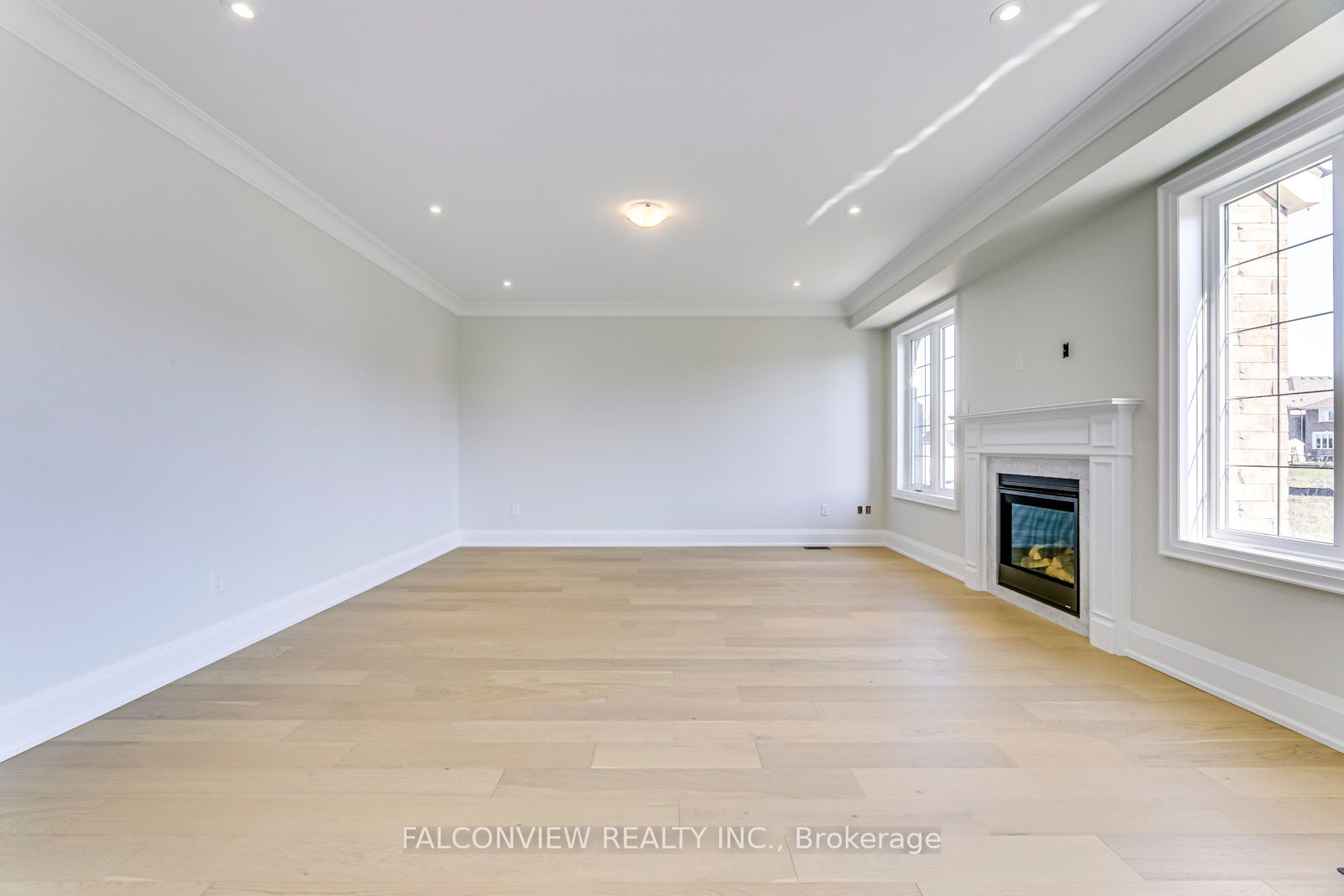 91 BRENSCOMBE Road