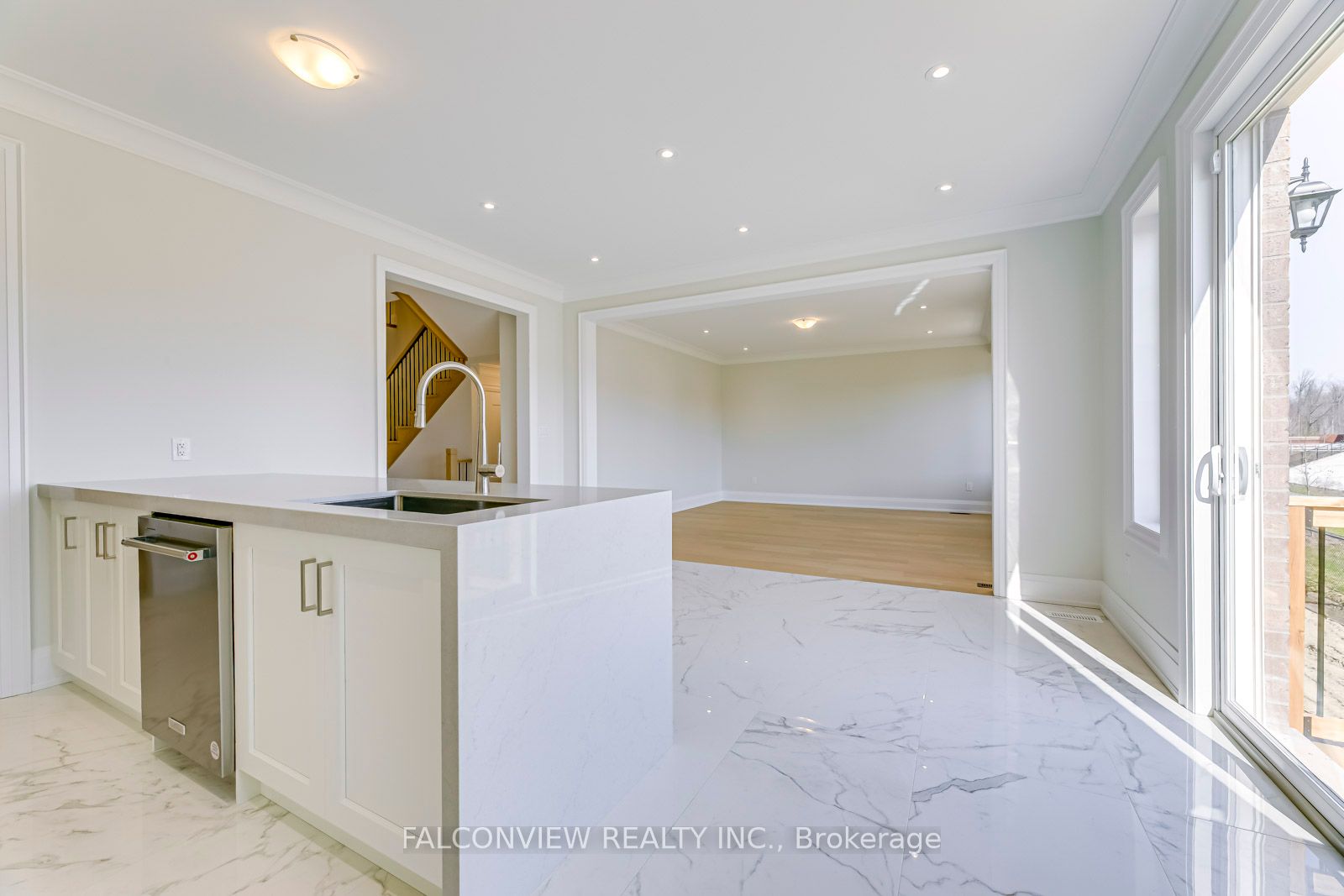 91 BRENSCOMBE Road