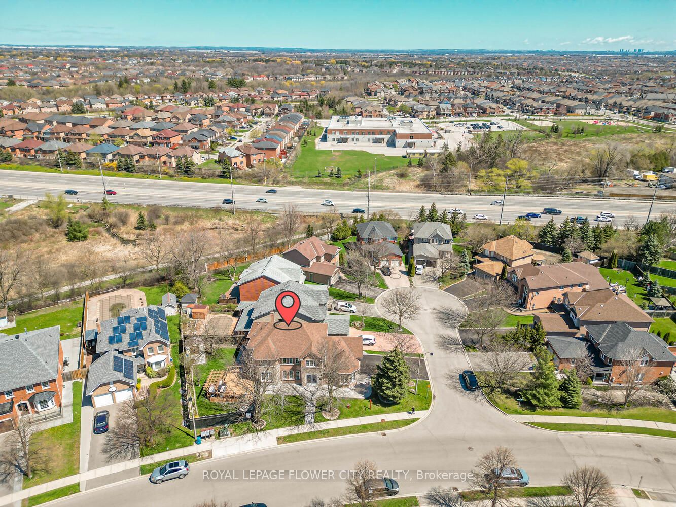 2 Black Hills Crt