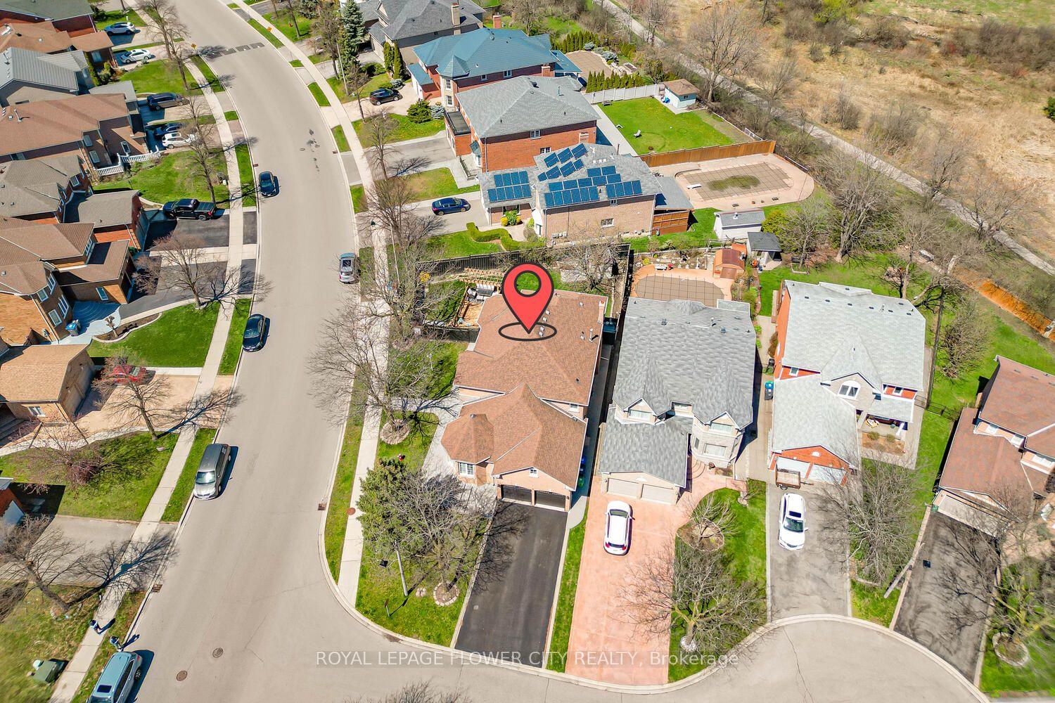 2 Black Hills Crt