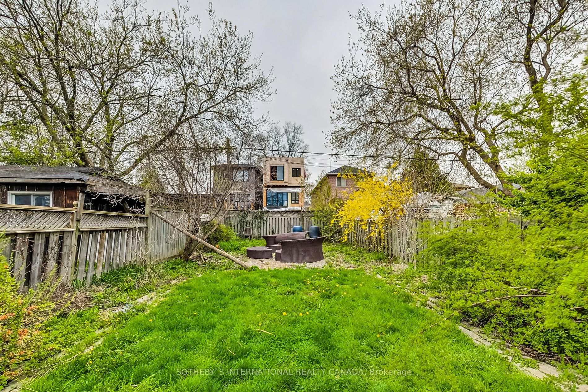 104 Newcastle St