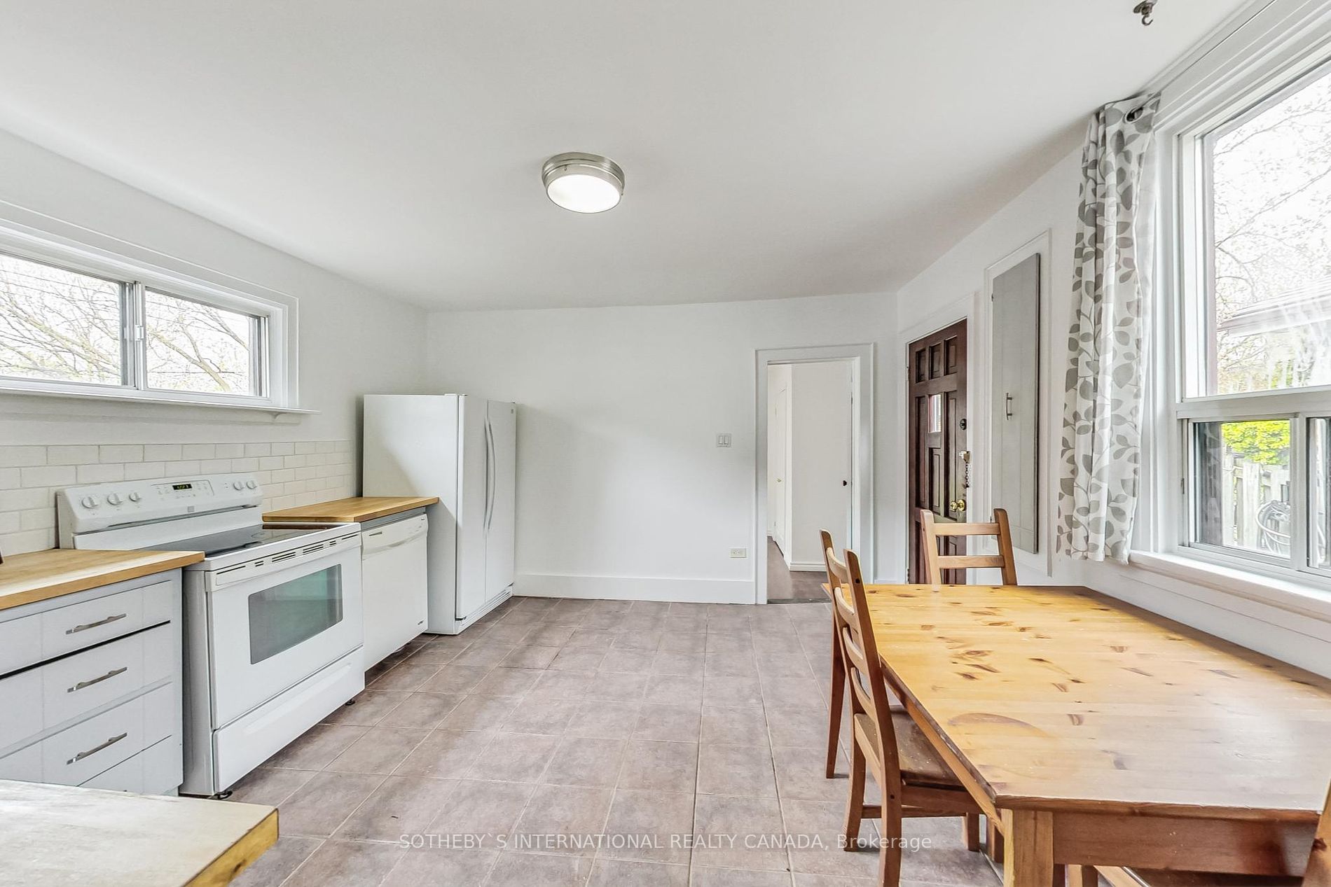 104 Newcastle St