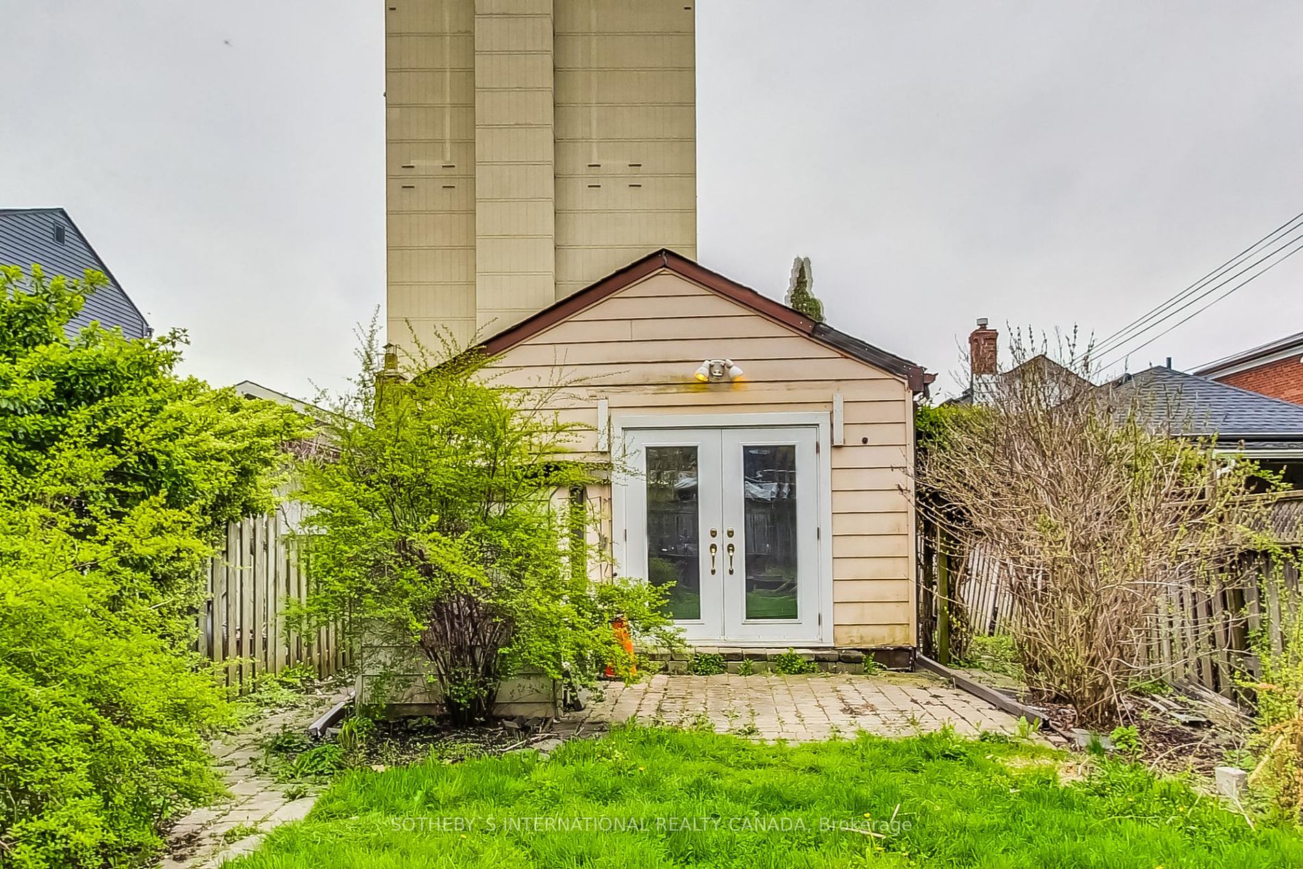 104 Newcastle St