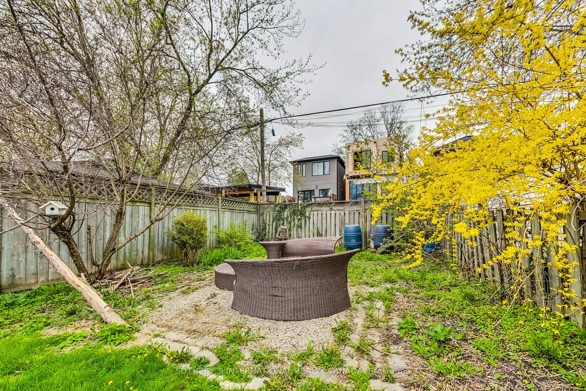 104 Newcastle St