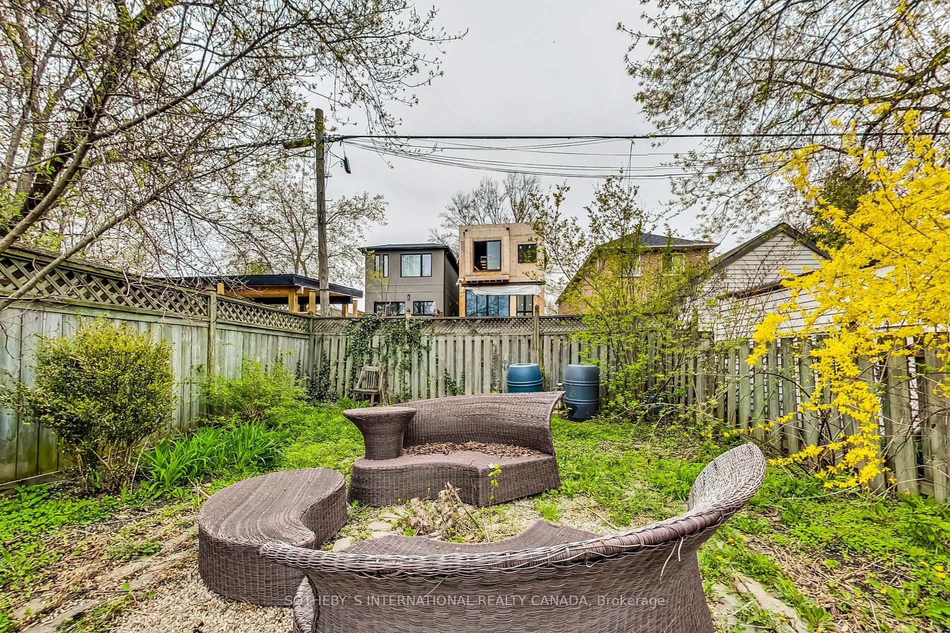 104 Newcastle St