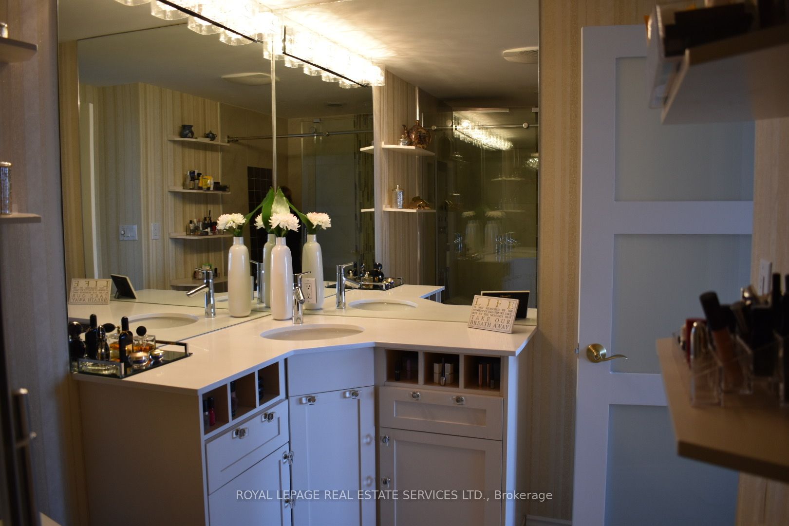 2111 Lake Shore Boulevard W #116