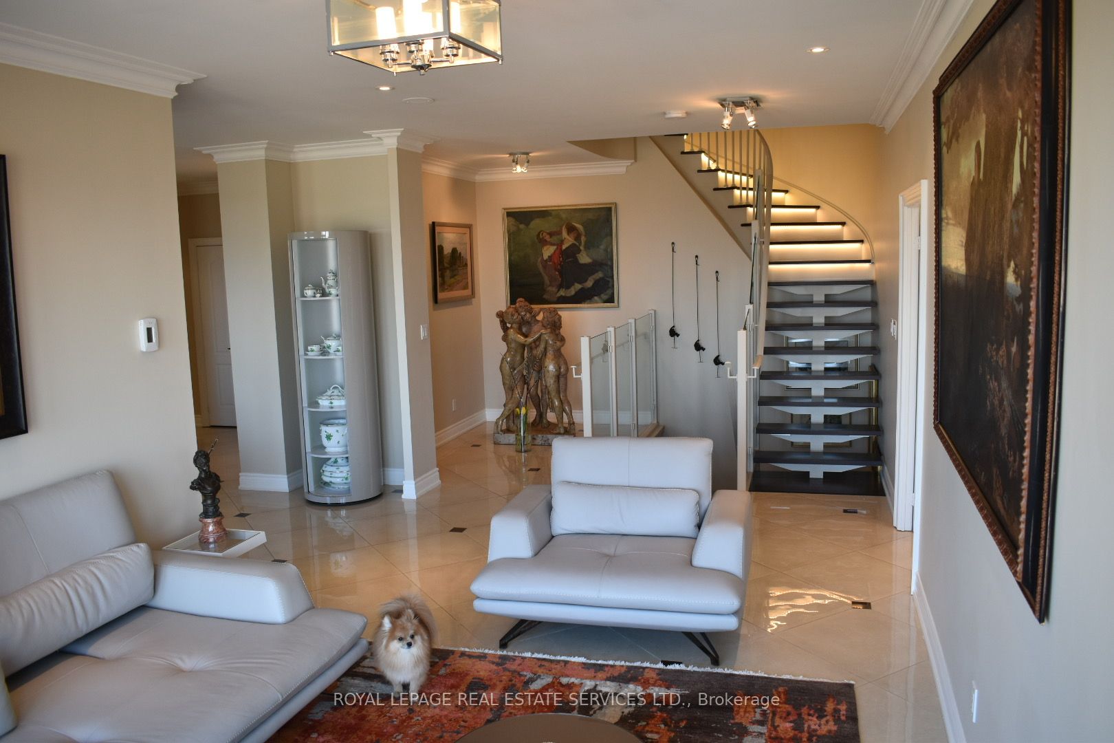 2111 Lake Shore Boulevard W #116
