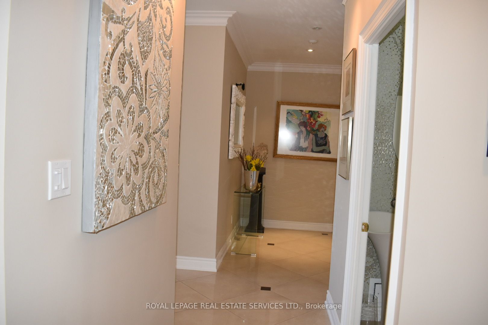 2111 Lake Shore Boulevard W #116