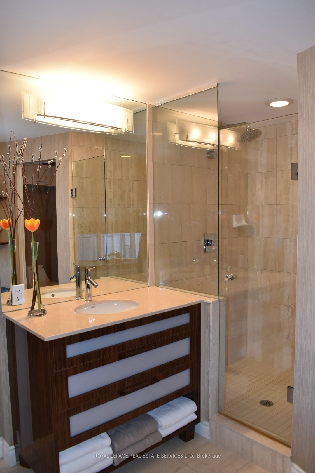 2111 Lake Shore Boulevard W #116