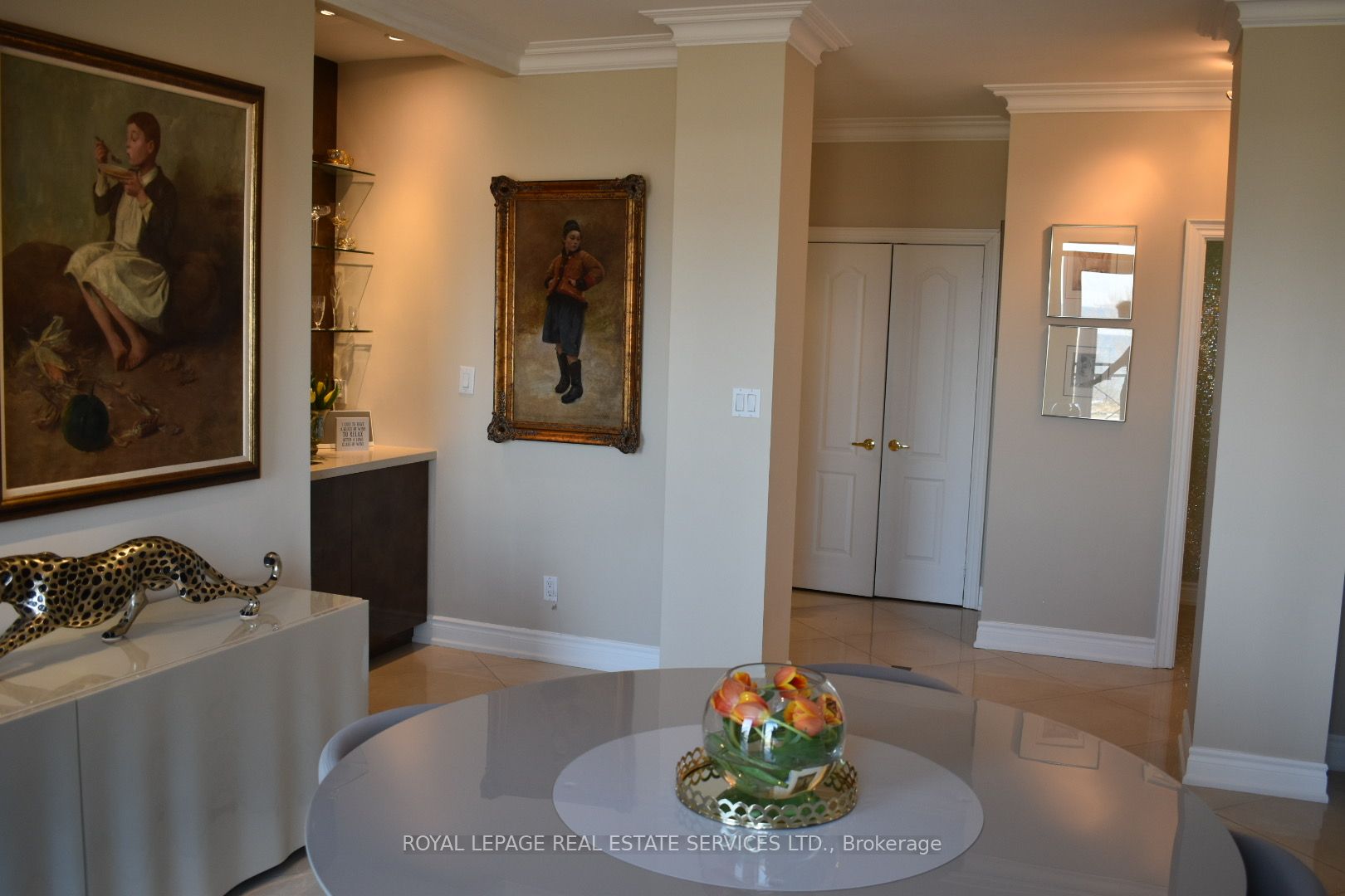 2111 Lake Shore Boulevard W #116