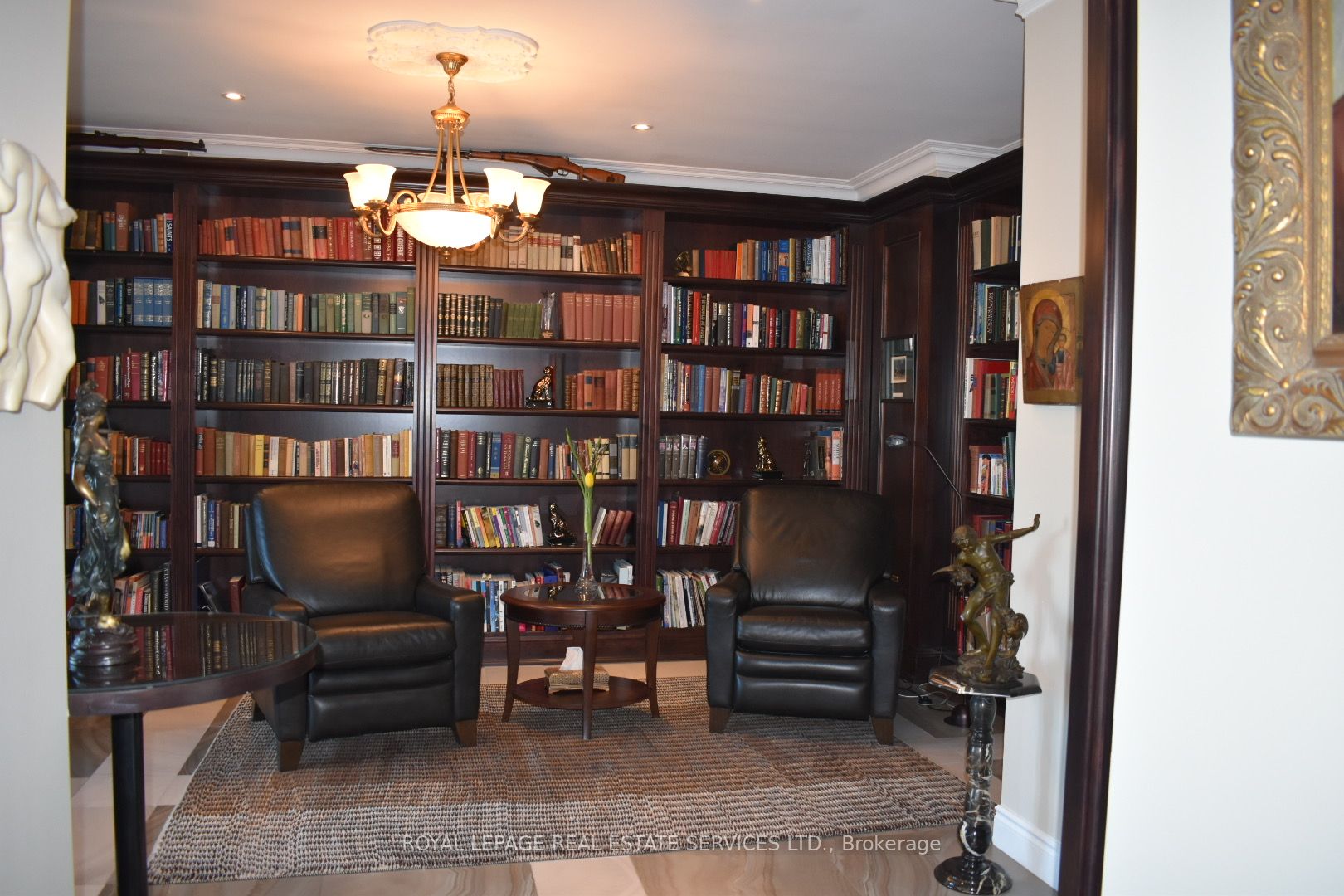 2111 Lake Shore Boulevard W #116
