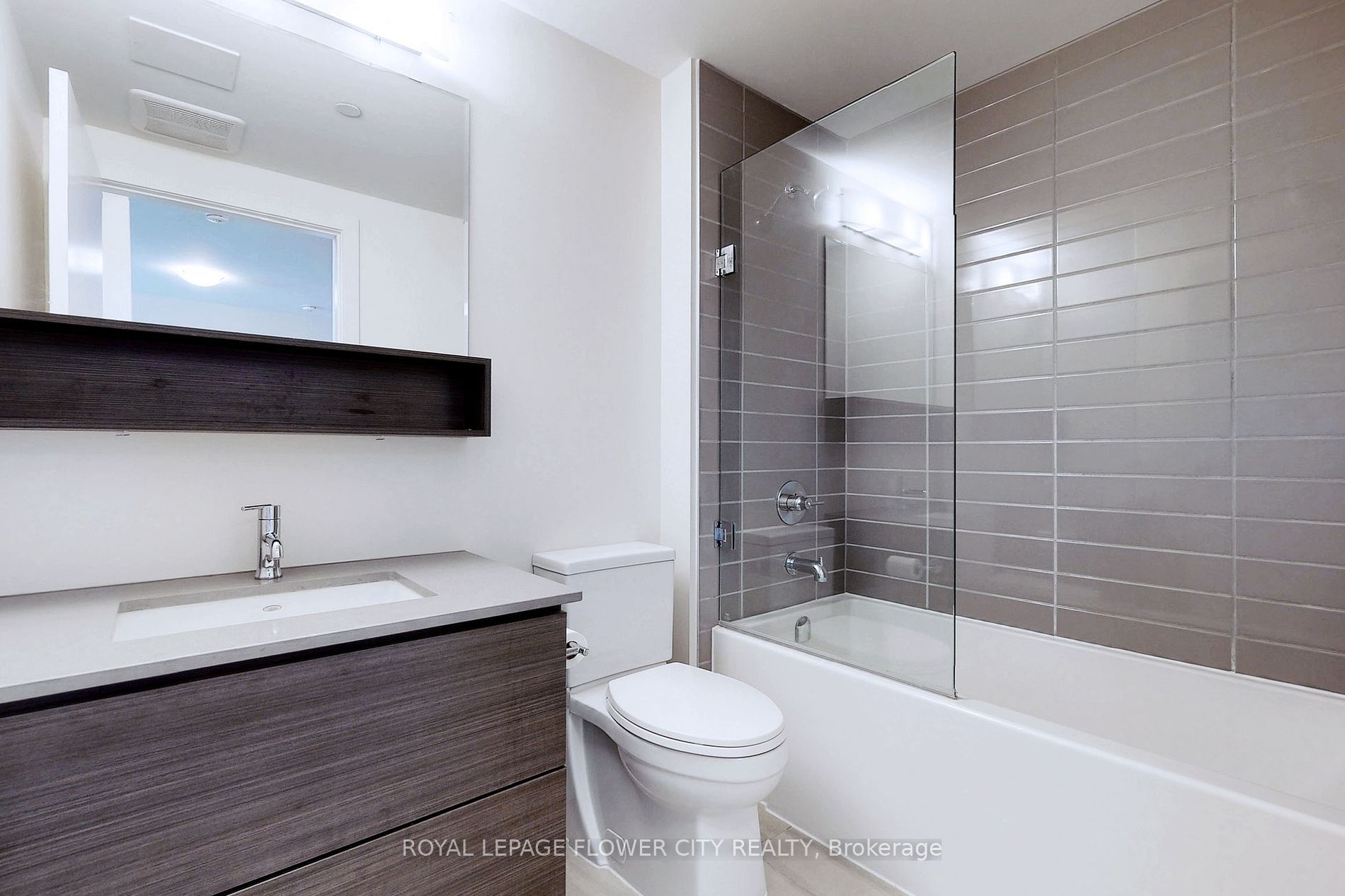 320 Plains Rd, #106