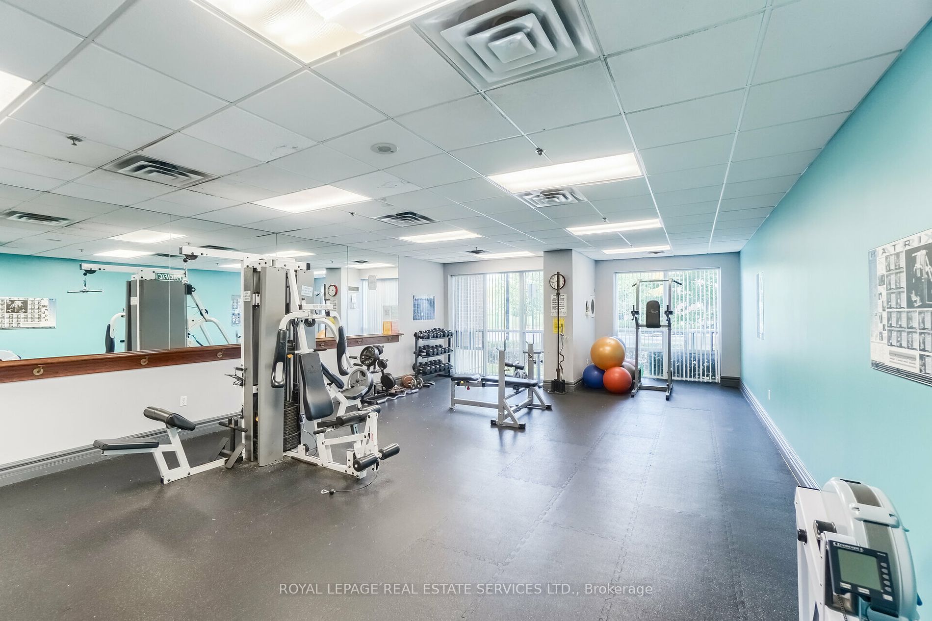 15 Michael Power Place, #405