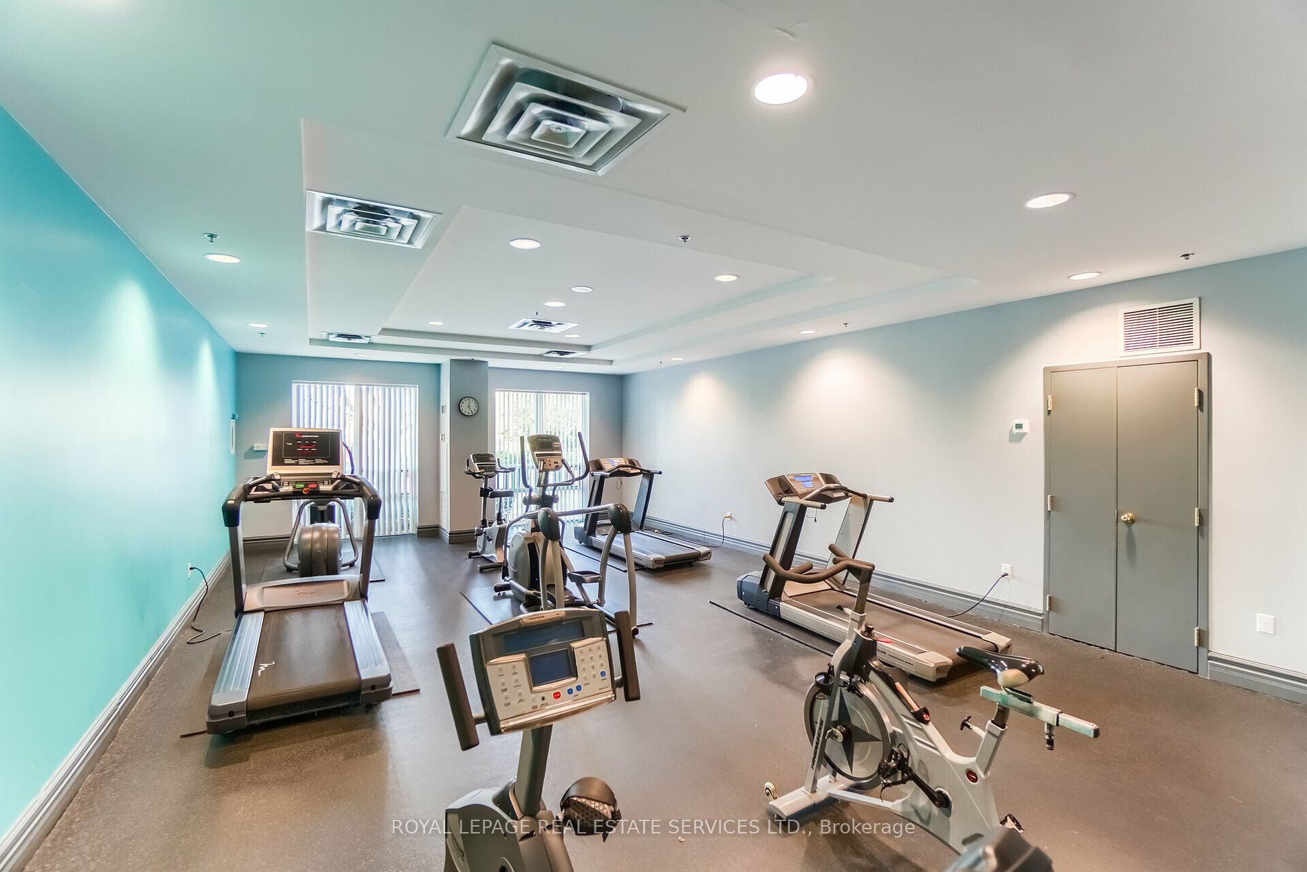 15 Michael Power Place, #405