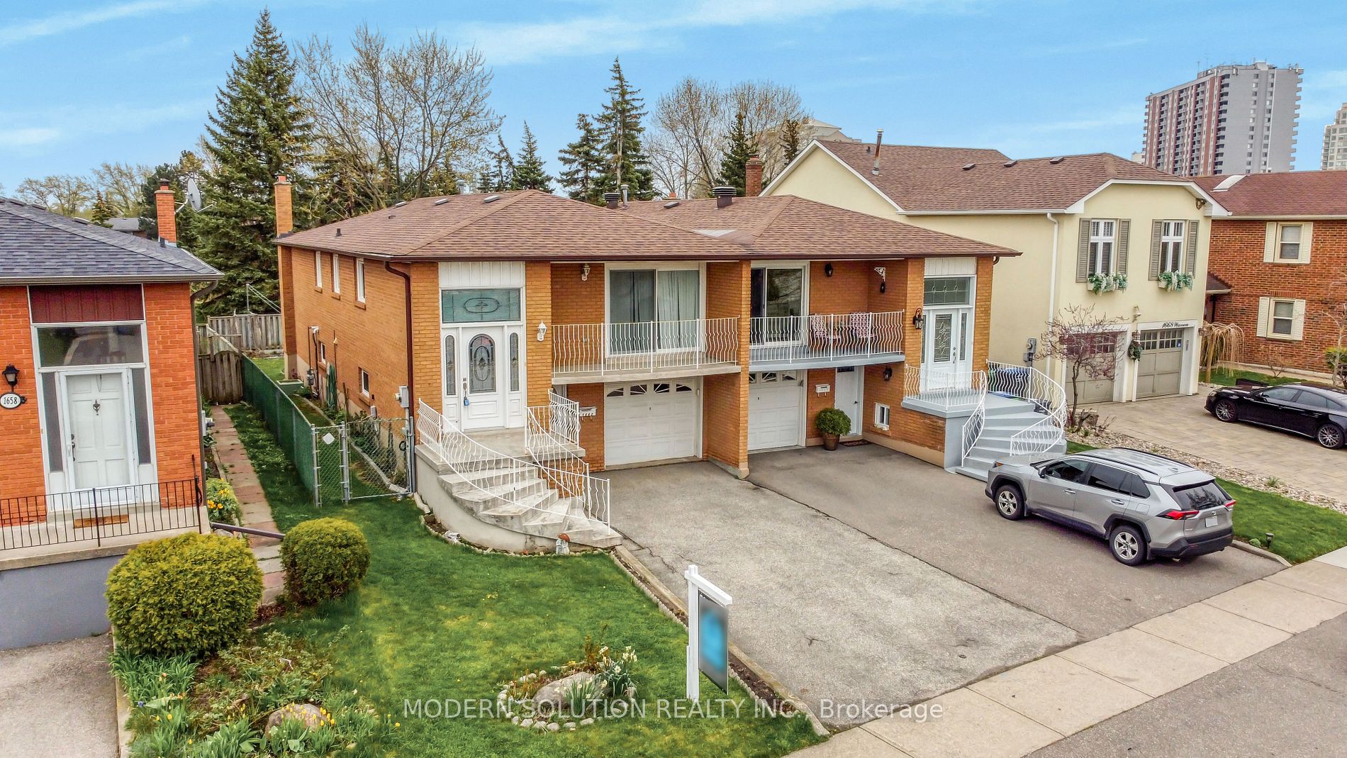 1662 Warren Drive