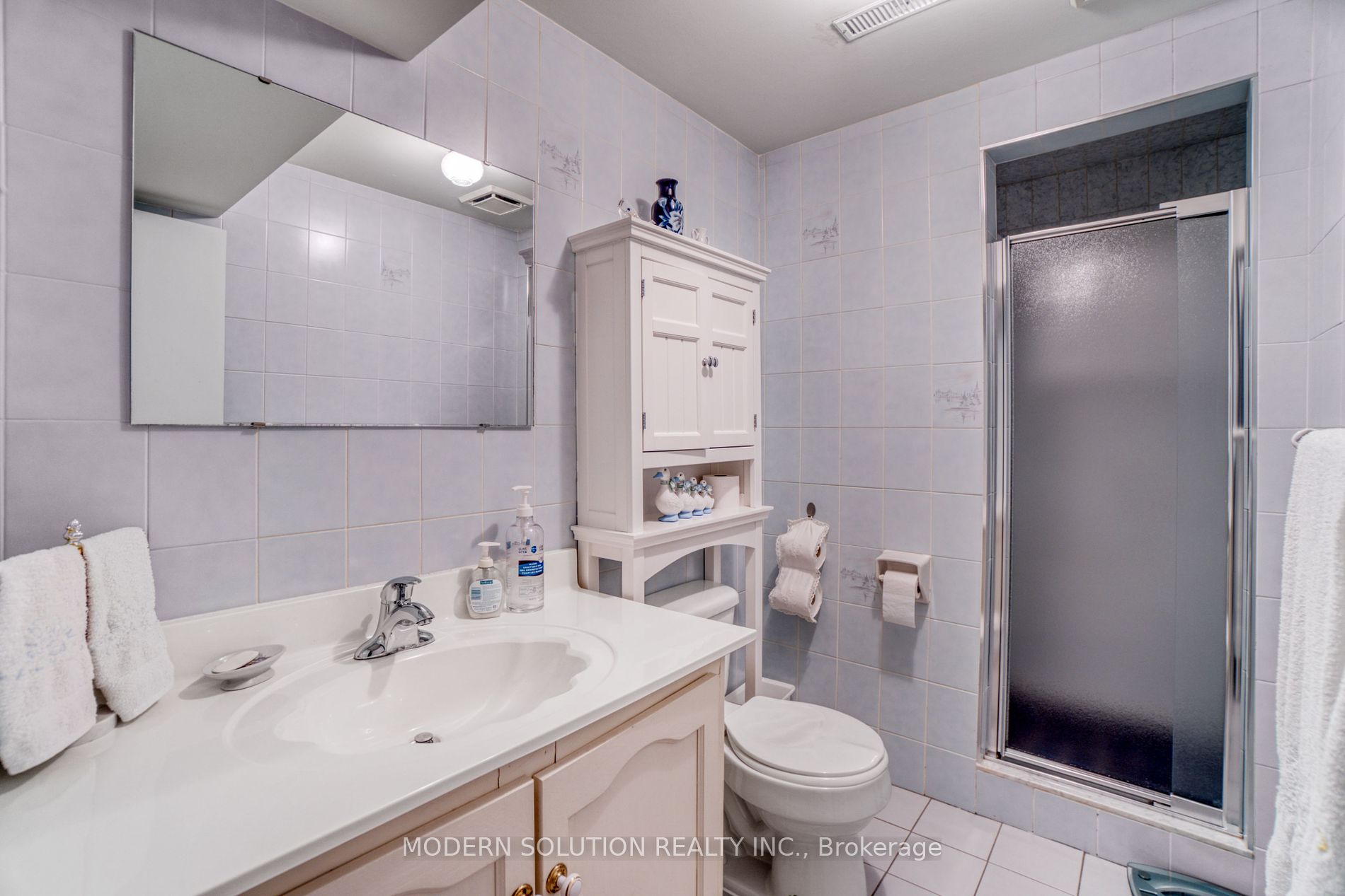 1662 Warren Drive