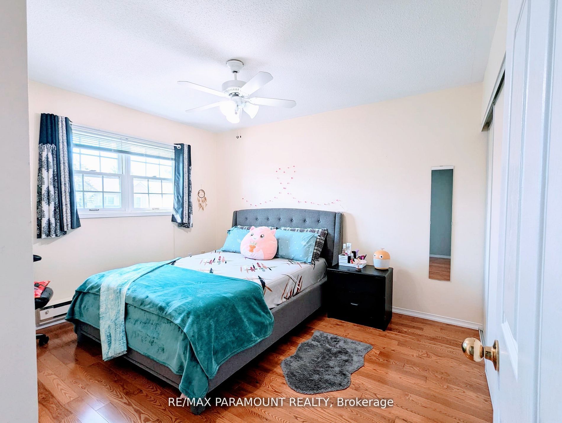 37 Wickstead Crt, #37