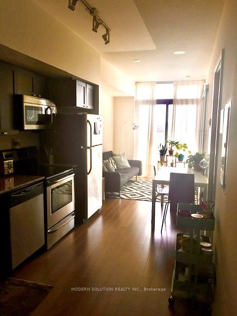 105 The Queensway, #508