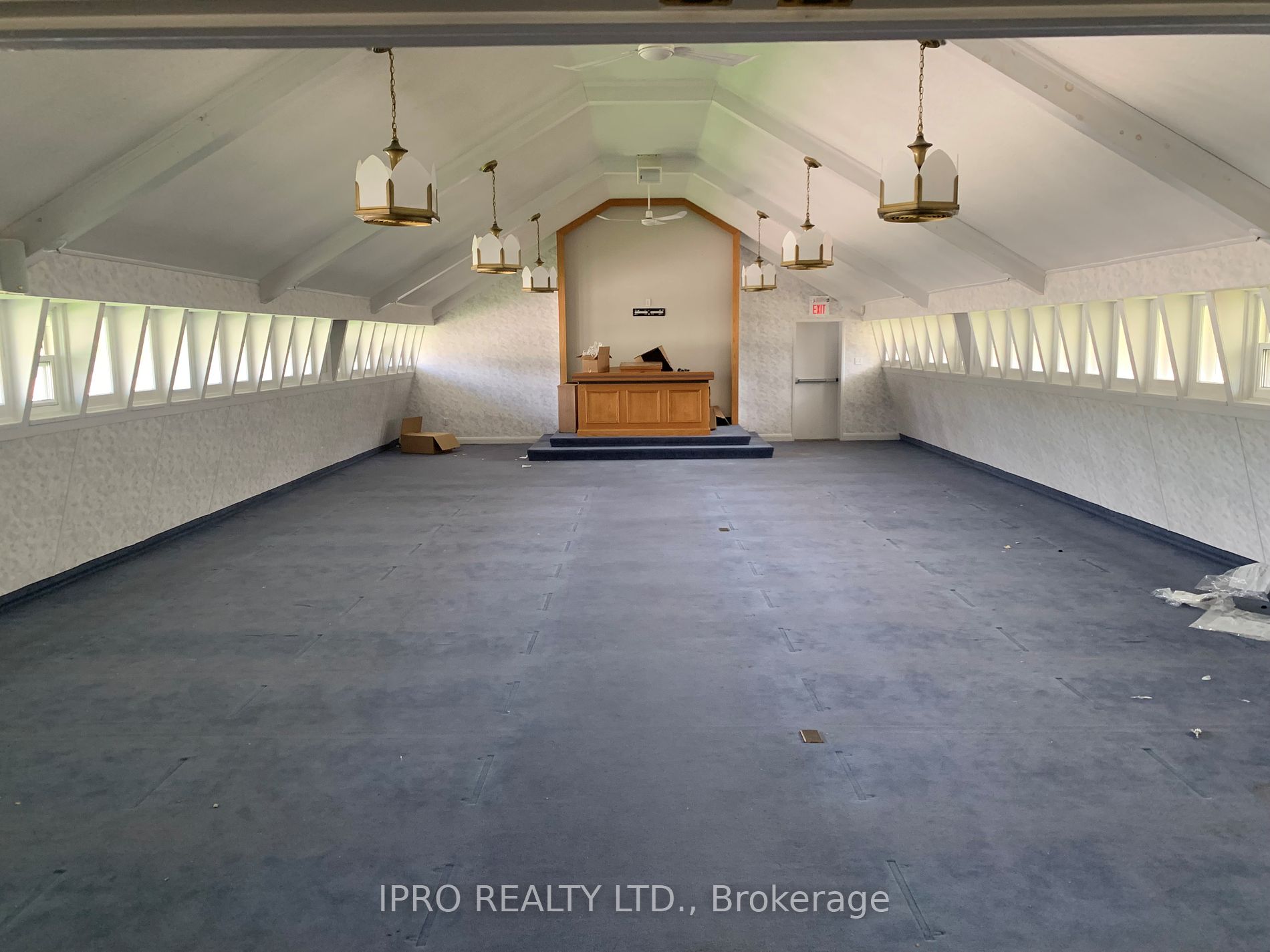 1649 Crediton Parkway