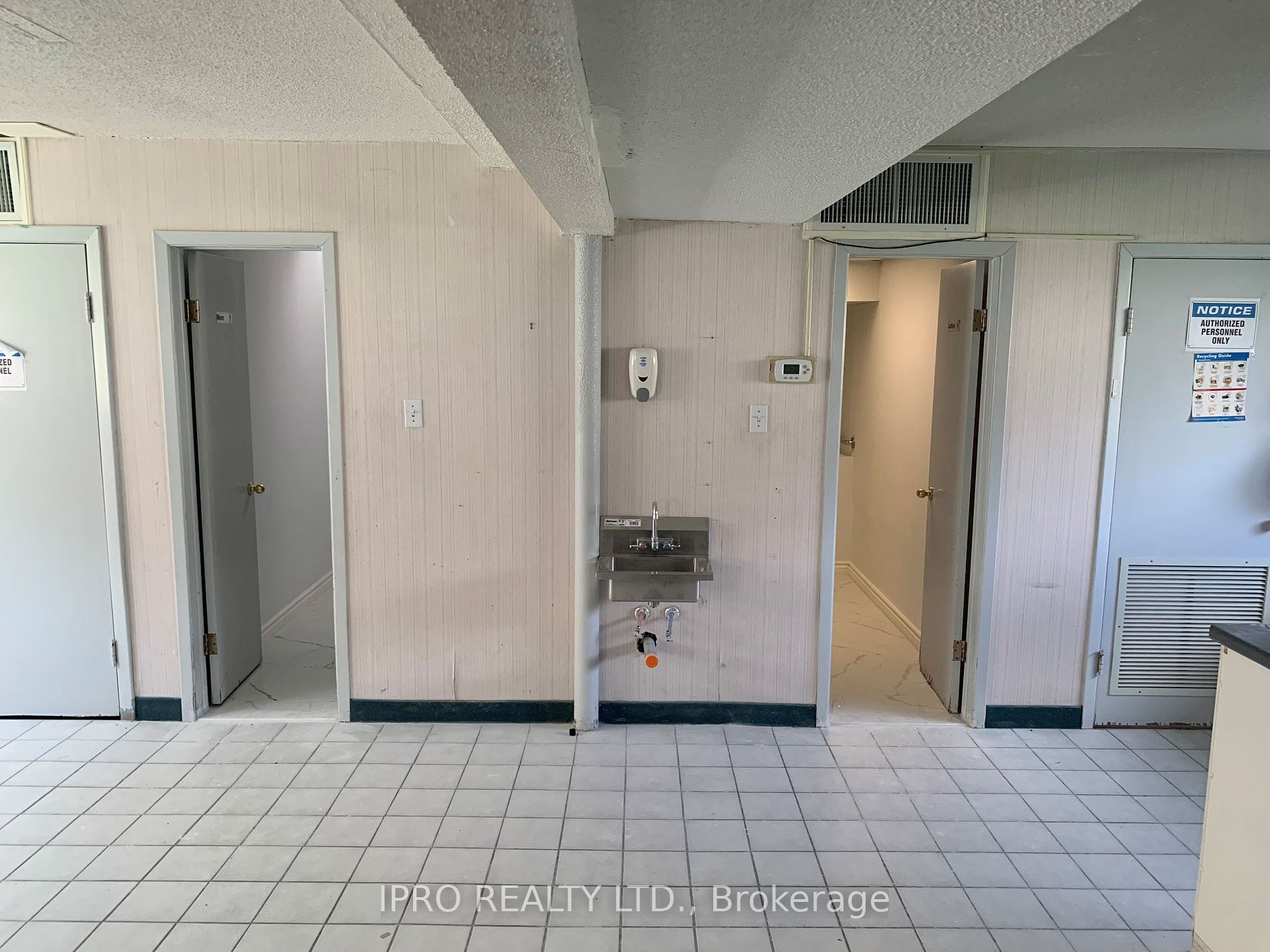 1649 Crediton Parkway