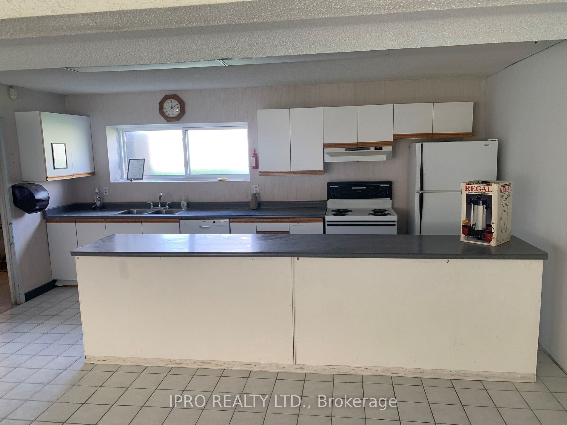 1649 Crediton Parkway