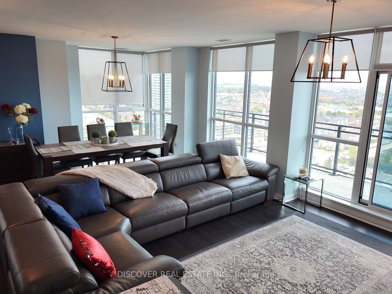 55 Eglinton Avenue W #2402