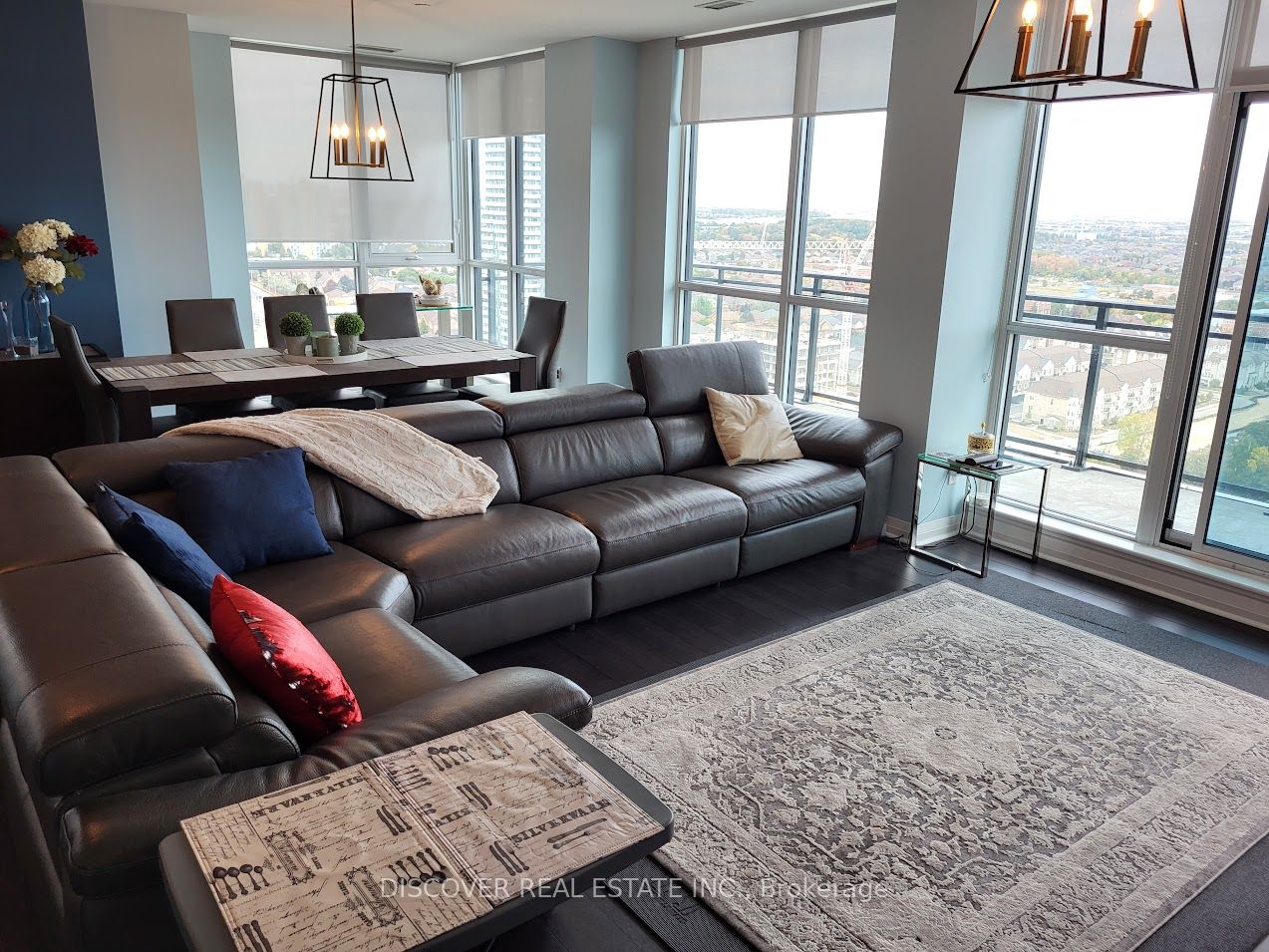 55 Eglinton Avenue W #2402