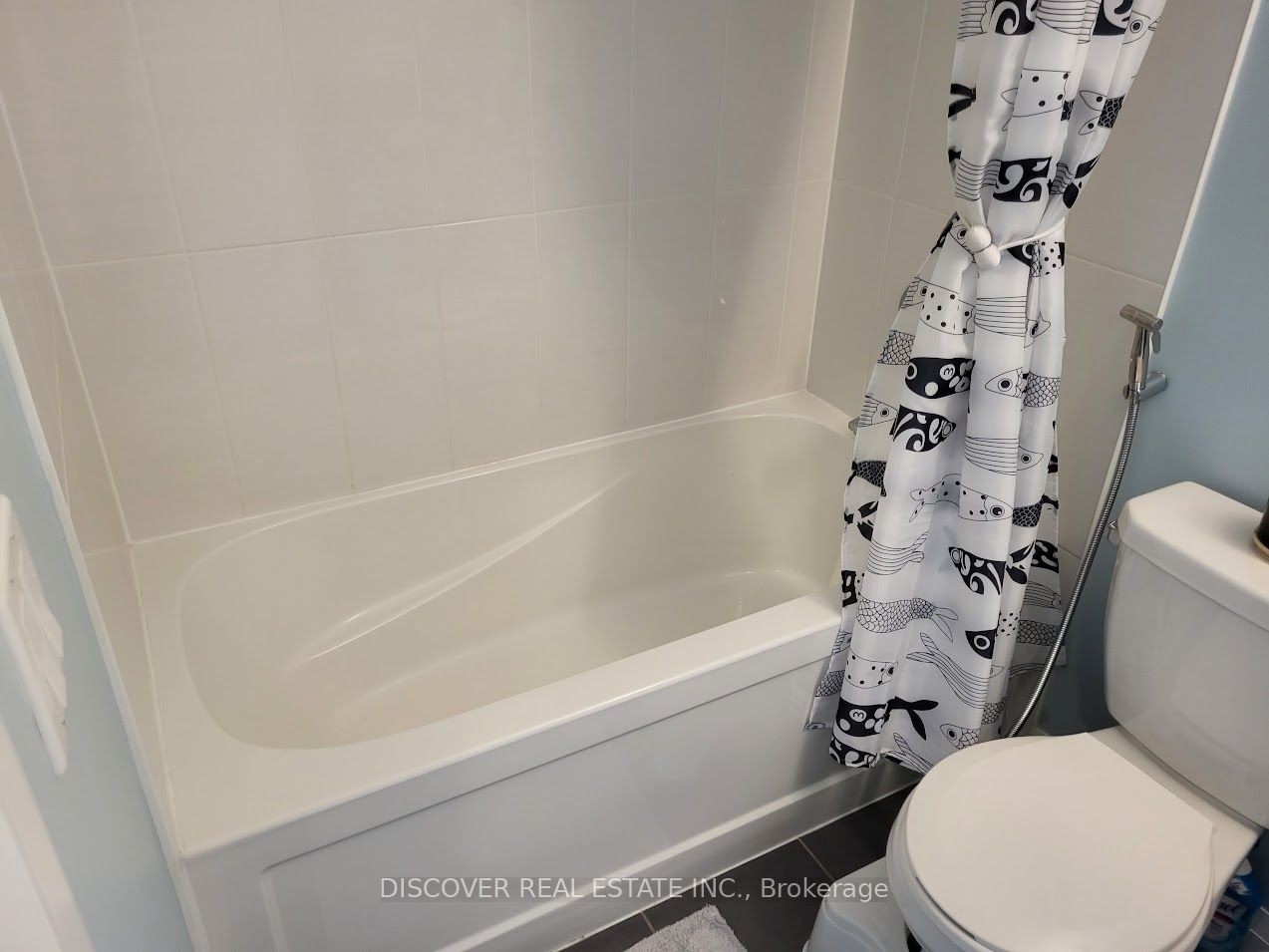 55 Eglinton Avenue W #2402