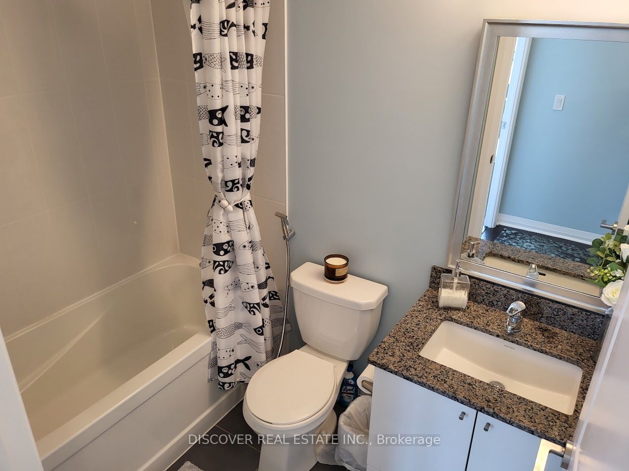 55 Eglinton Avenue W #2402