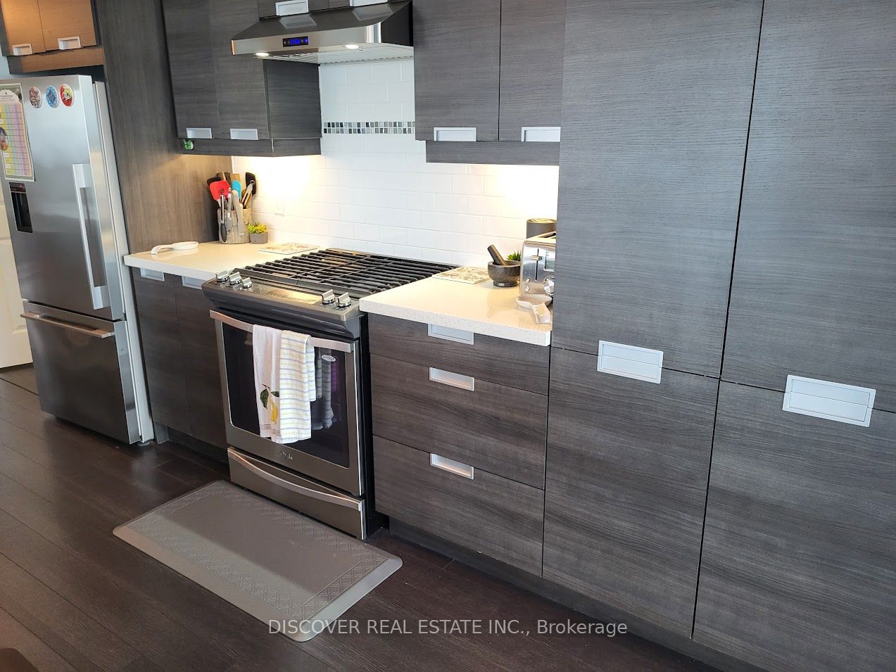 55 Eglinton Avenue W #2402