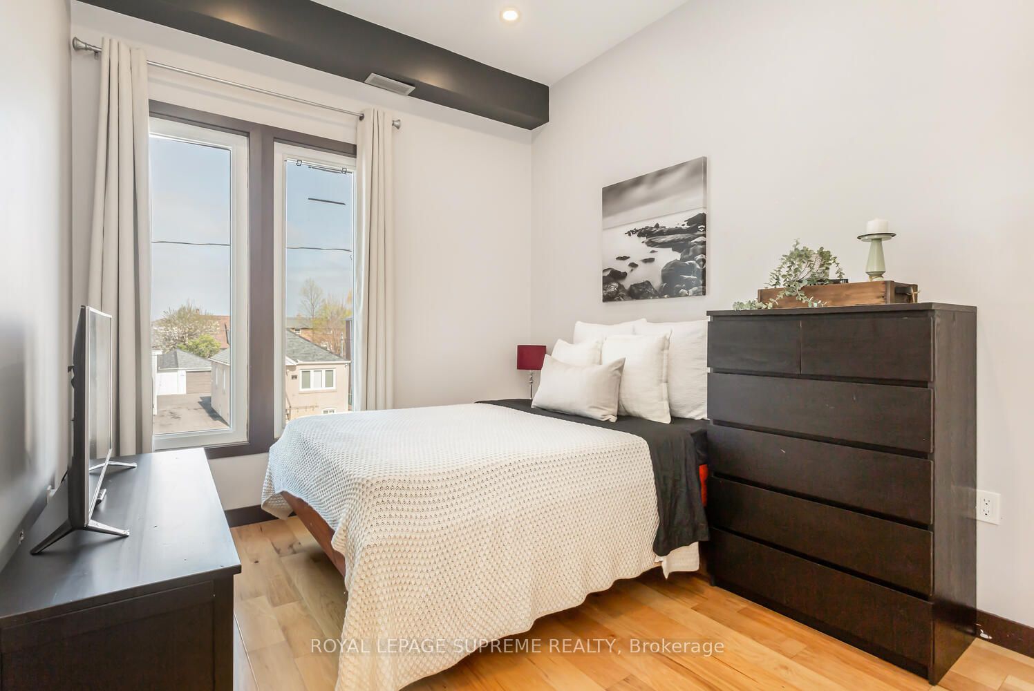 48 Greendale Ave