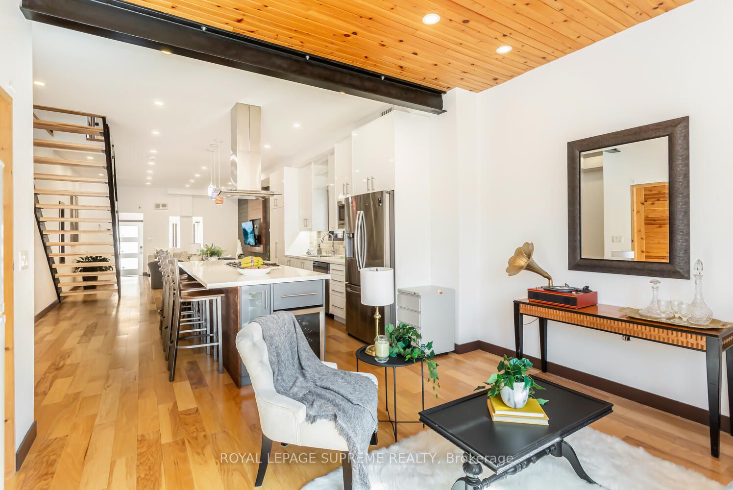 48 Greendale Ave