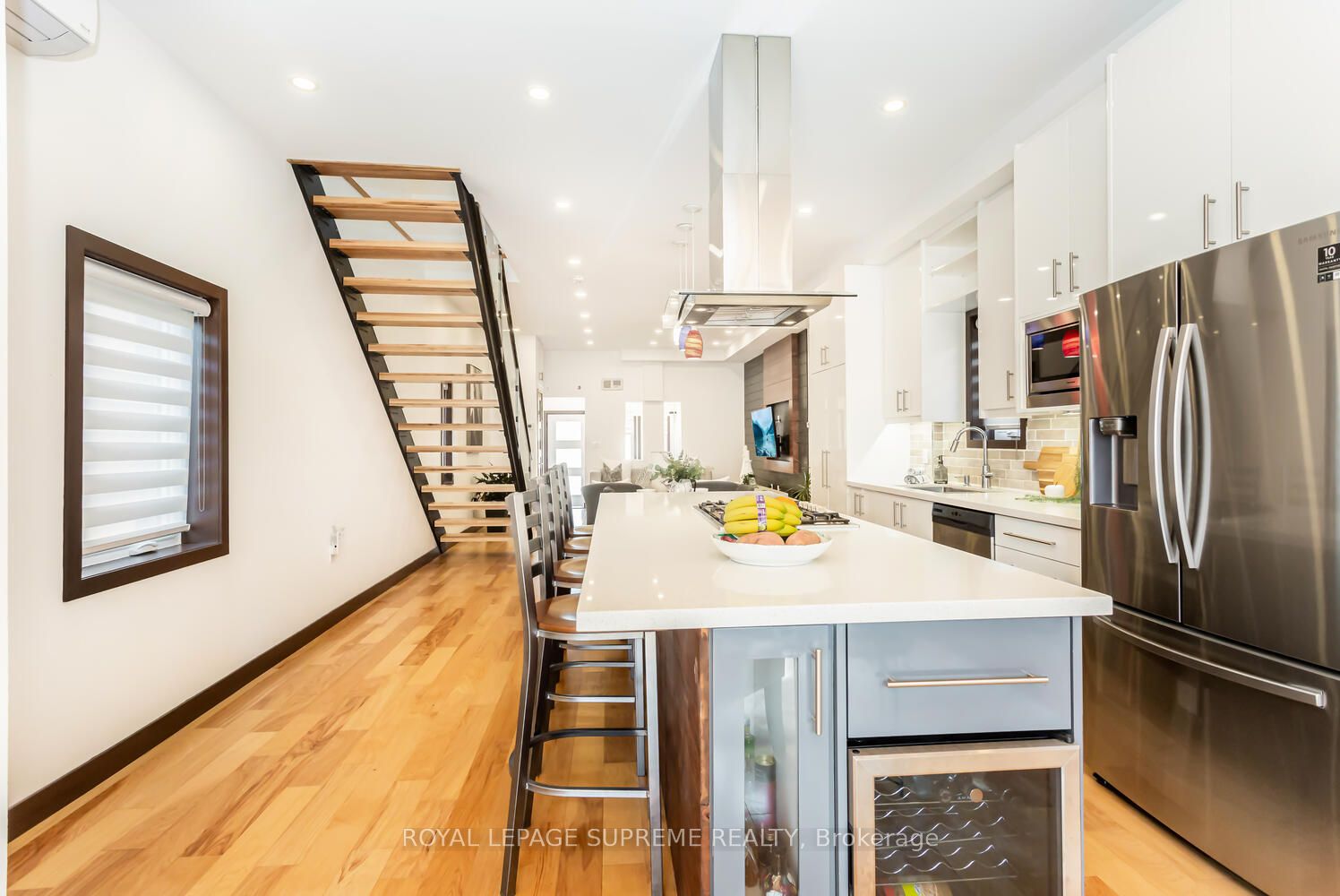 48 Greendale Ave