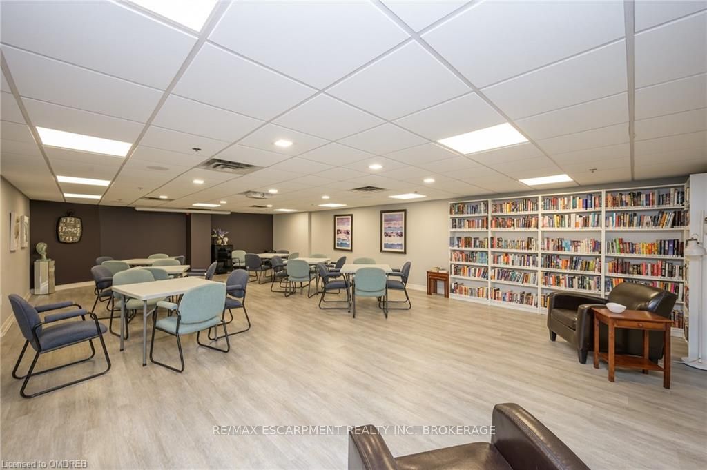 1237 North Shore Blvd E, #301