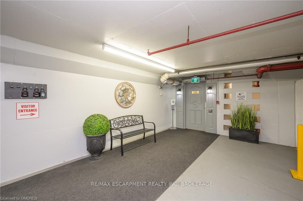 1237 North Shore Blvd E, #301