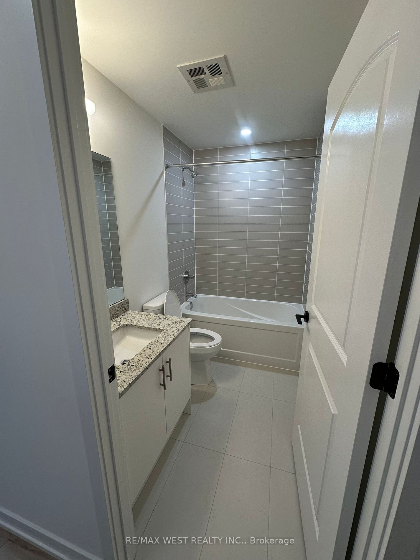 335 Wheat Boom Dr, #411