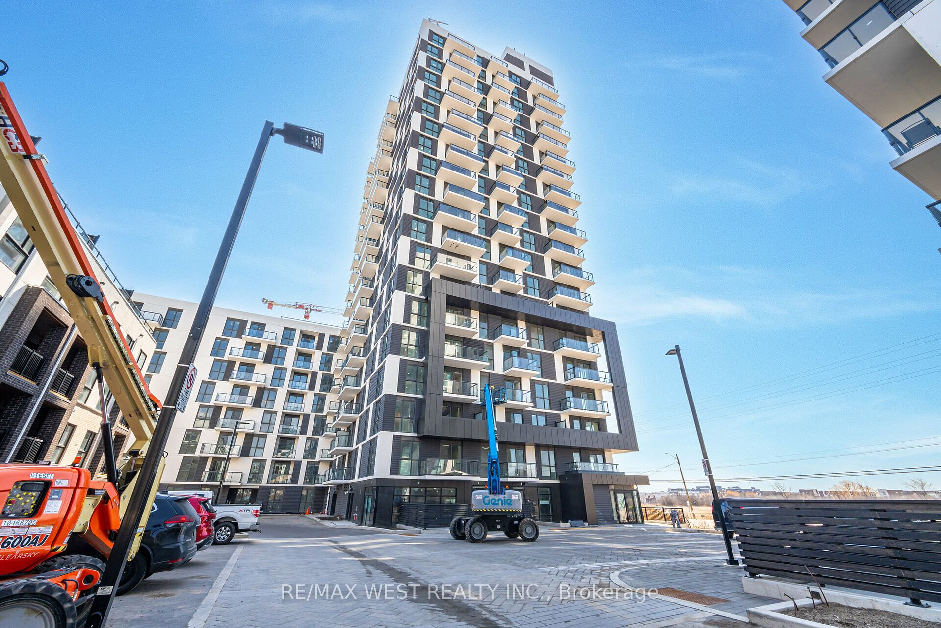 335 Wheat Boom Dr, #411