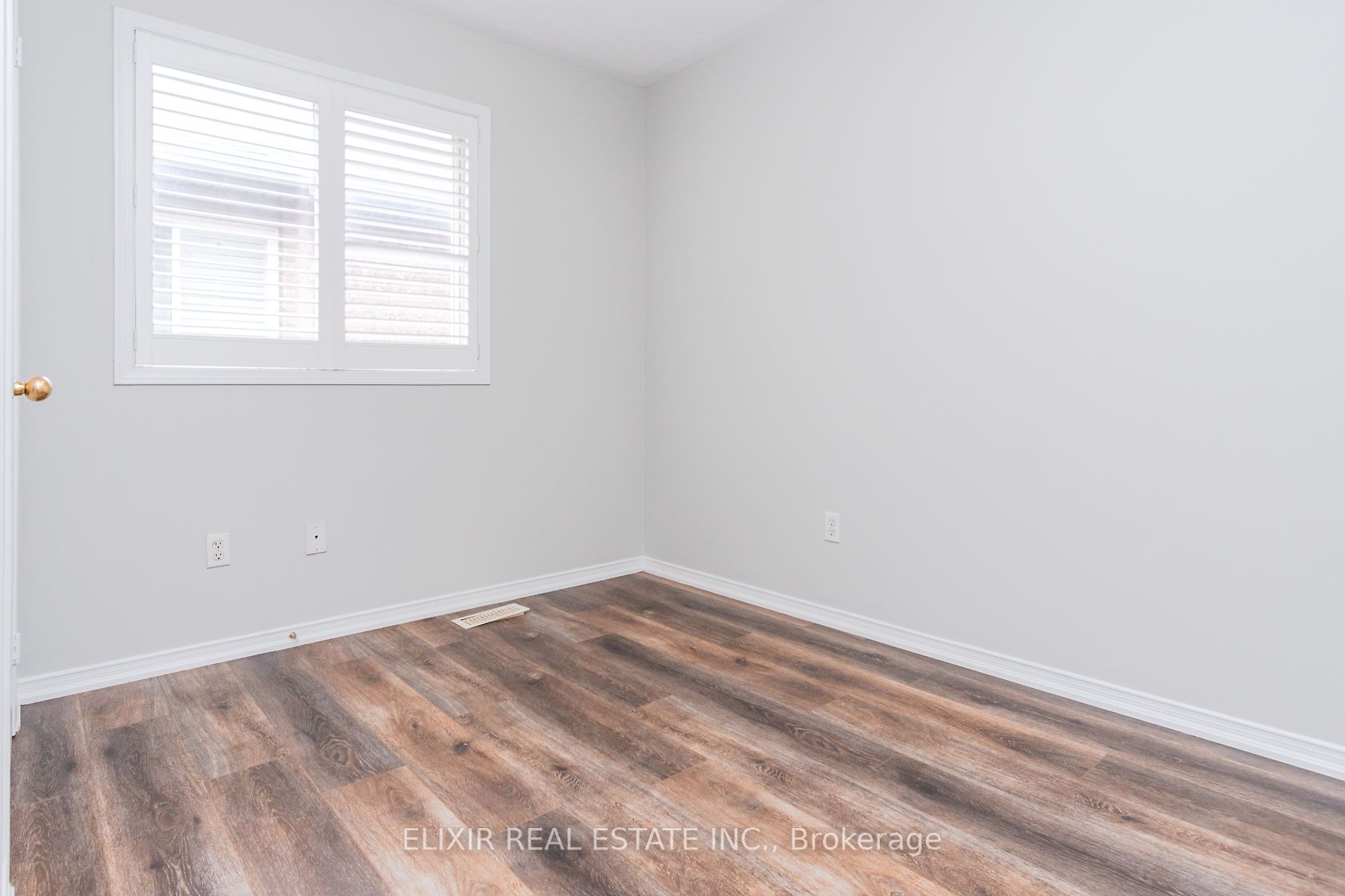 32 Trumpet Valley Boulevard