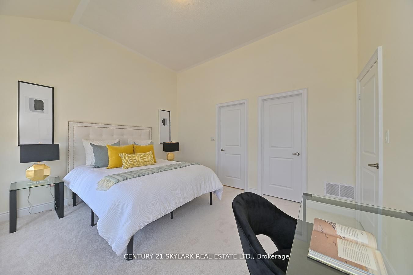 2404 Edward Leaver Tr
