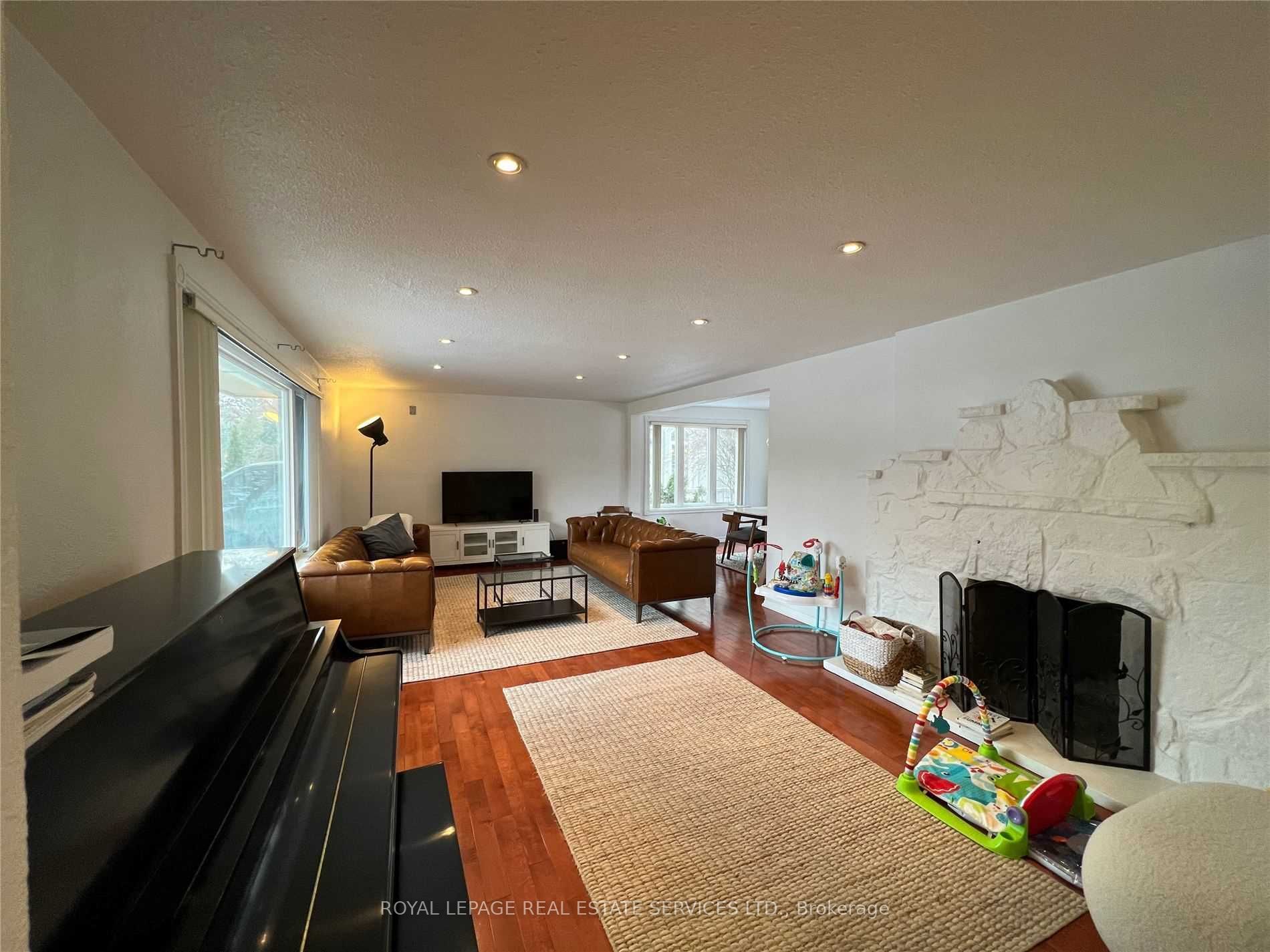 1249 Indian Rd